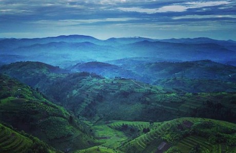 רואנדה - ארץ אלף הגבעות